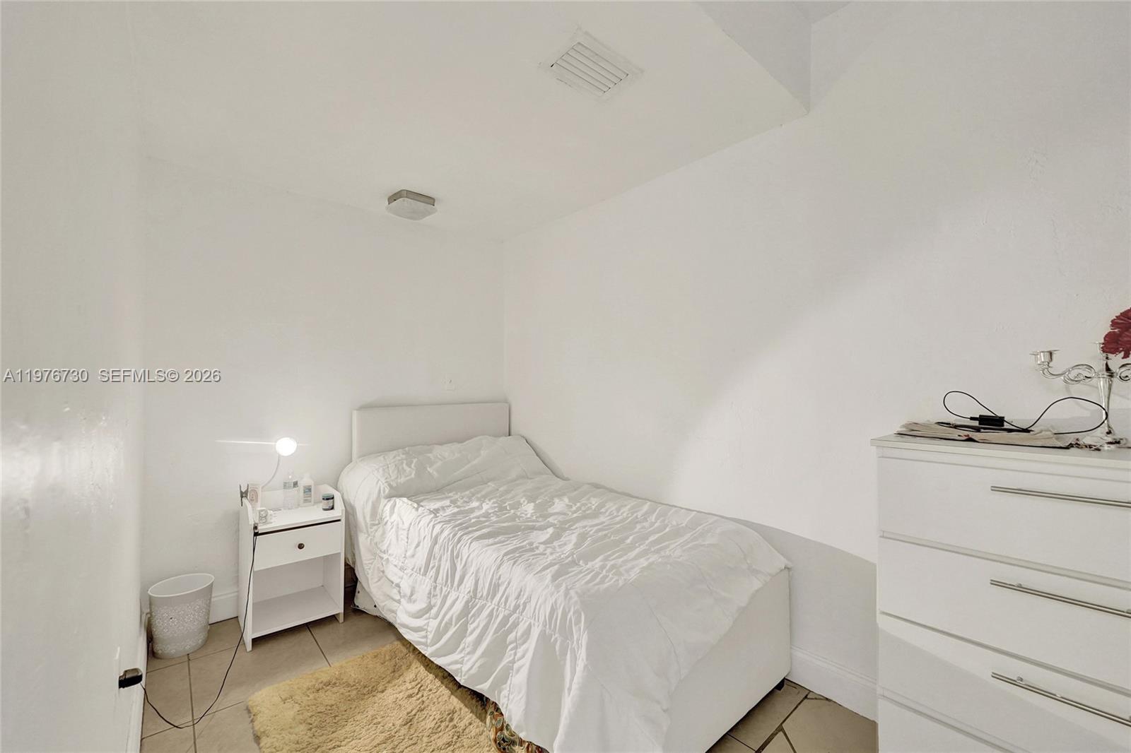 1880 S Treasure Dr #2G North Bay Village, FL 33141