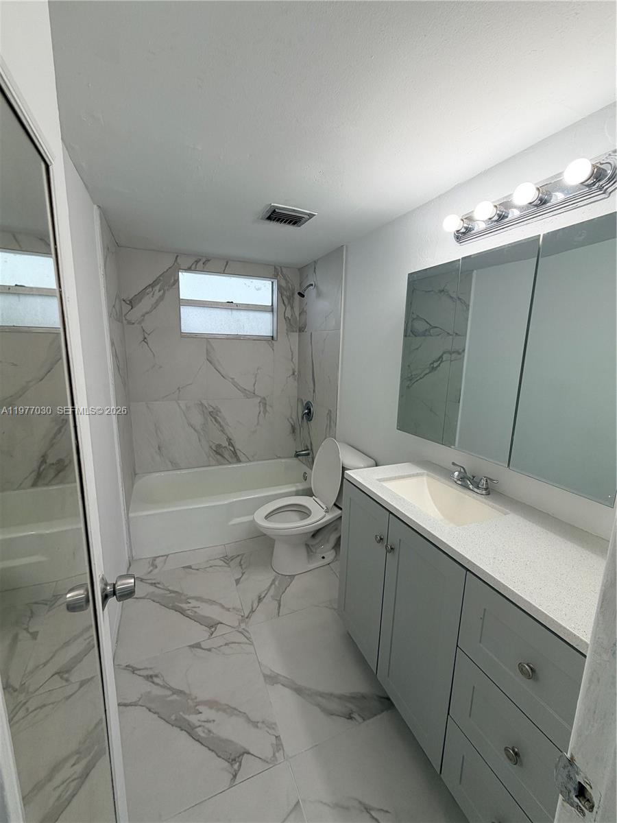 36 Island Ave #34 Miami Beach, FL 33139