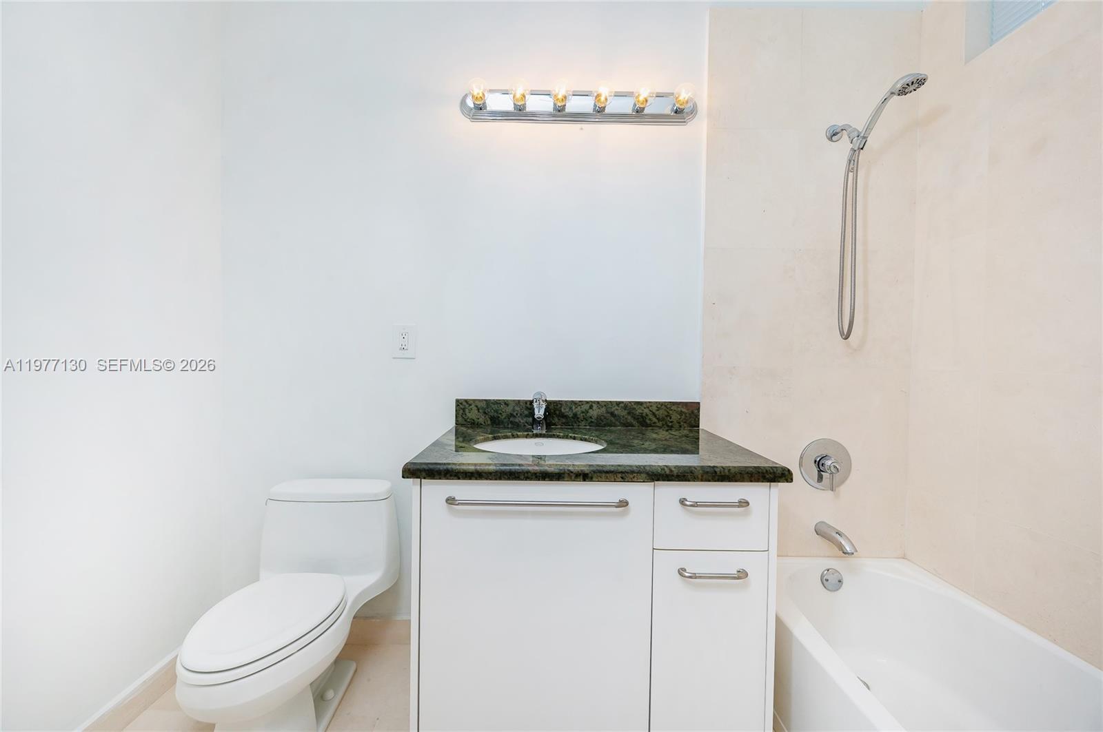 7934 West Dr #1101 North Bay Village, FL 33141