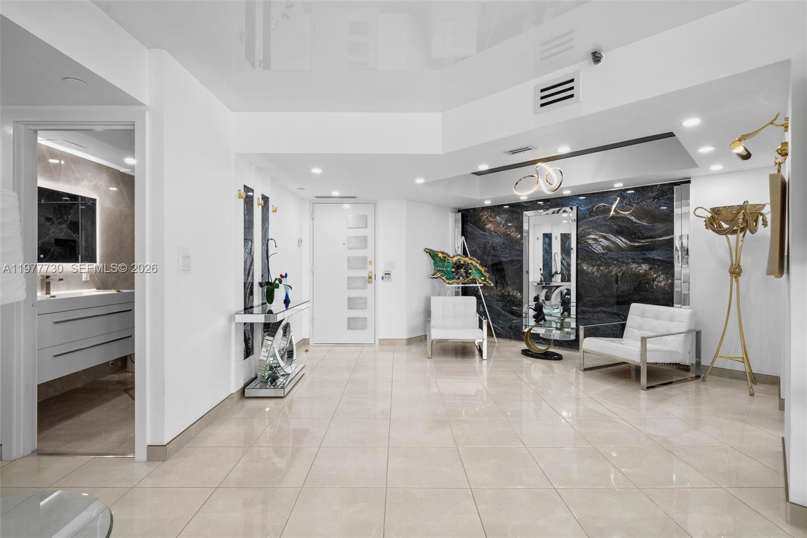 19667 Turnberry Way #20B Aventura, FL 33180