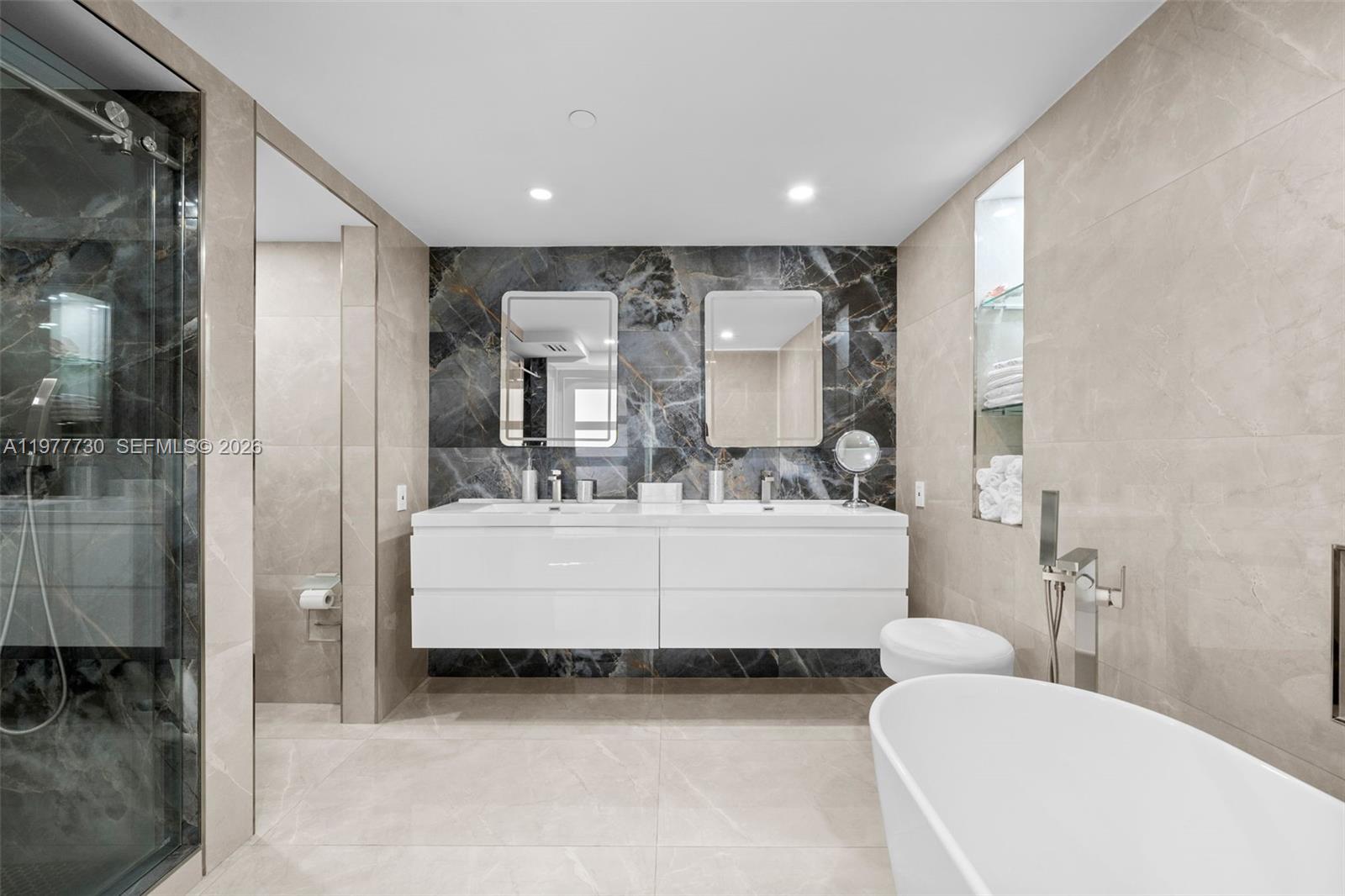 19667 Turnberry Way #20B Aventura, FL 33180