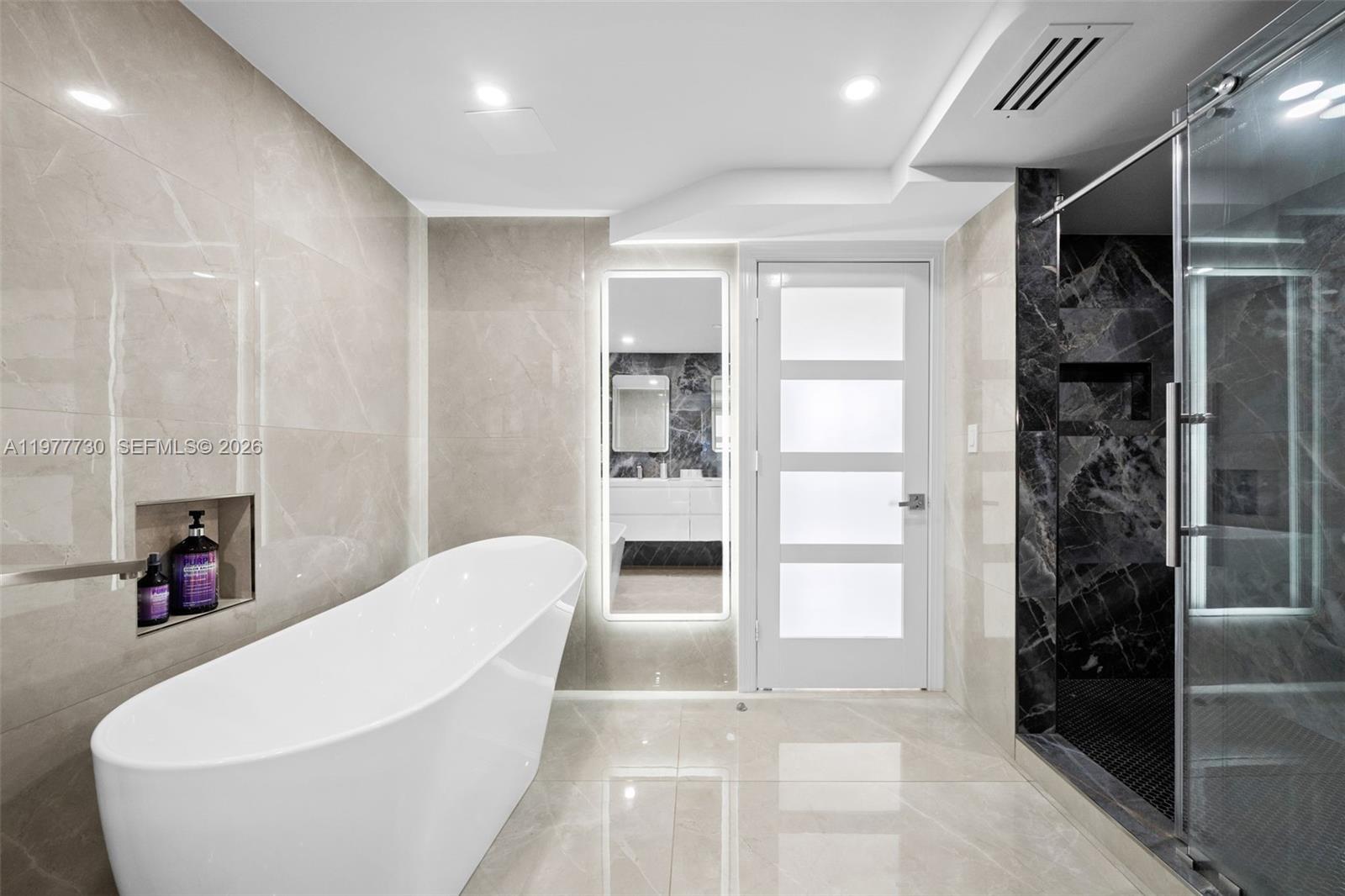 19667 Turnberry Way #20B Aventura, FL 33180