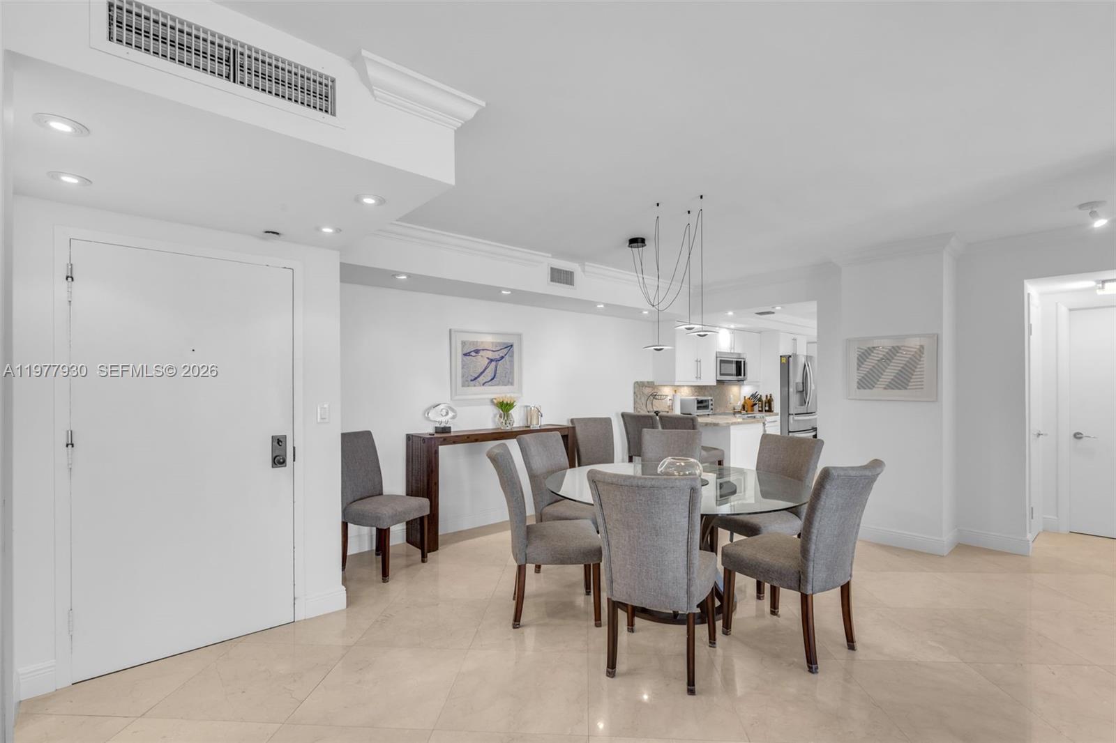 1121 Crandon Blvd #E1203 Key Biscayne, FL 33149