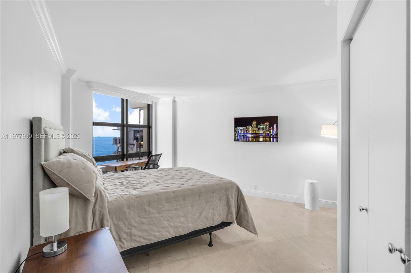 1121 Crandon Blvd #E1203 Key Biscayne, FL 33149