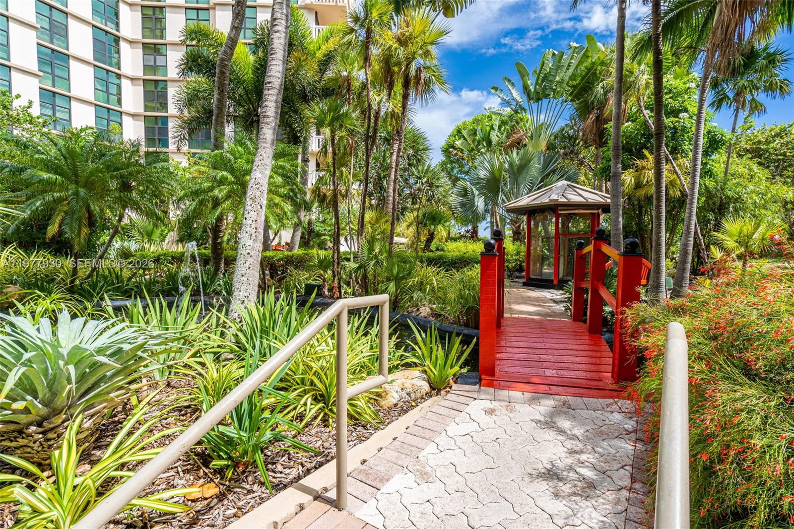 1121 Crandon Blvd #E1203 Key Biscayne, FL 33149