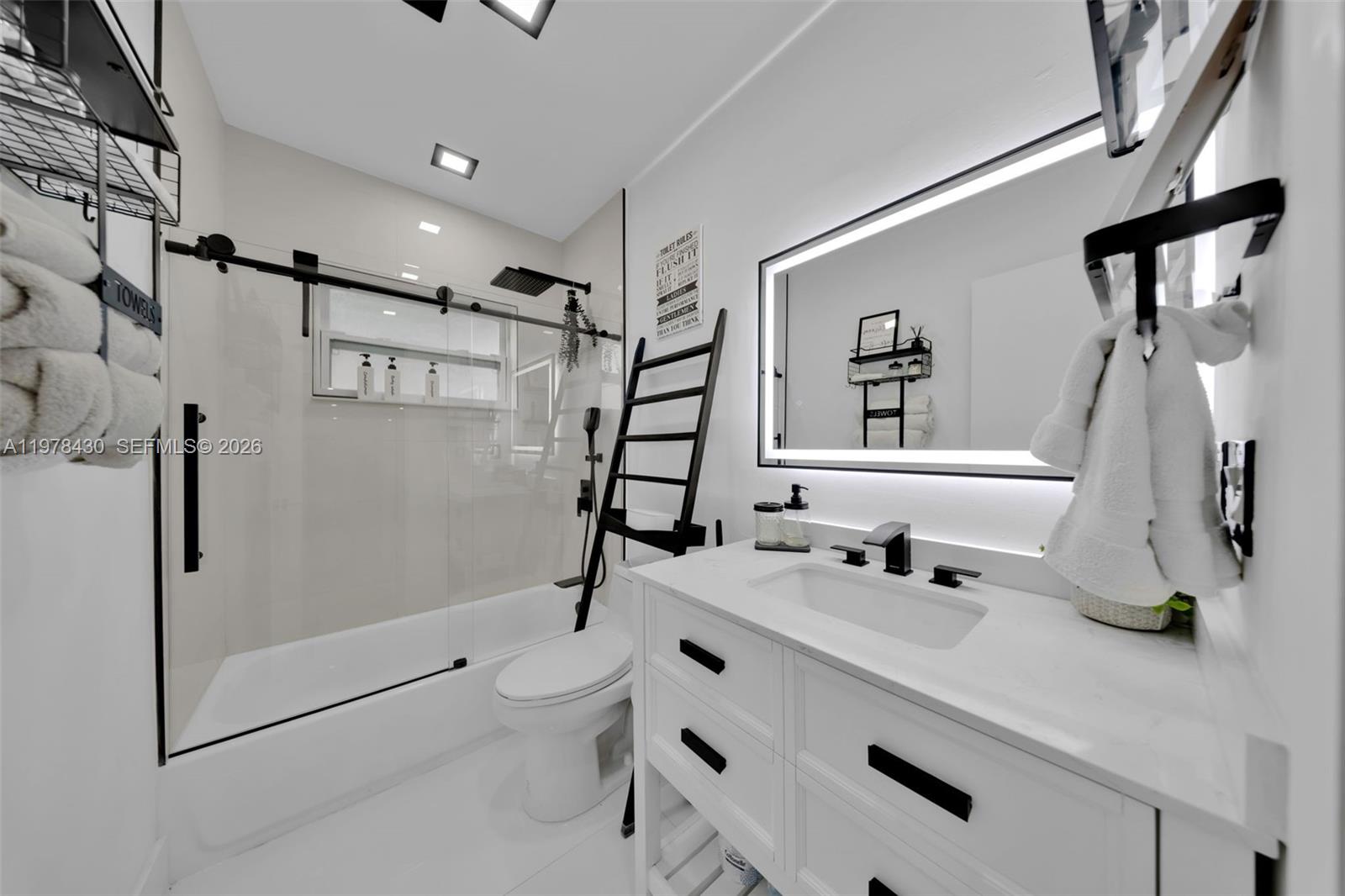 9305 SW 178th Ter Palmetto Bay, FL 33157