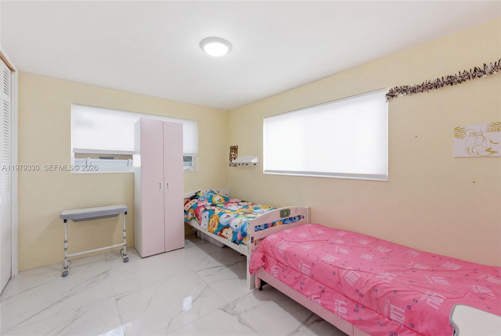 1101 NW 86th Ter Pembroke Pines, FL 33024