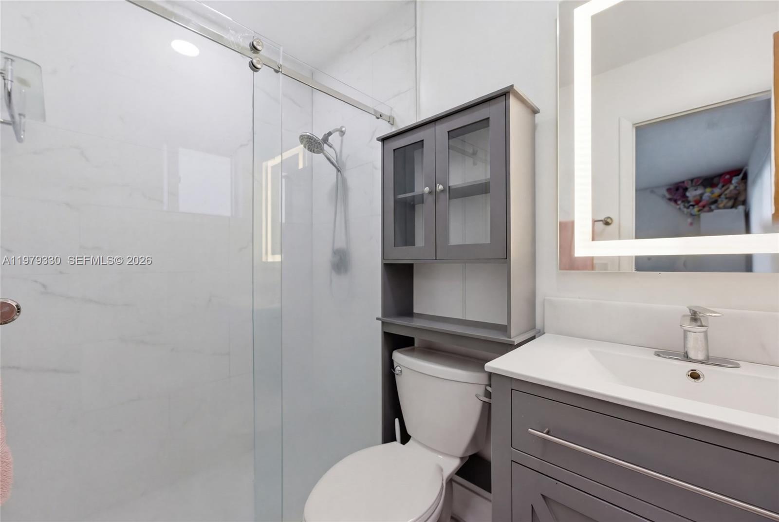 1101 NW 86th Ter Pembroke Pines, FL 33024