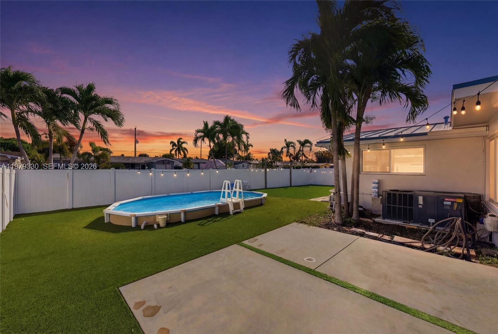 1101 NW 86th Ter Pembroke Pines, FL 33024