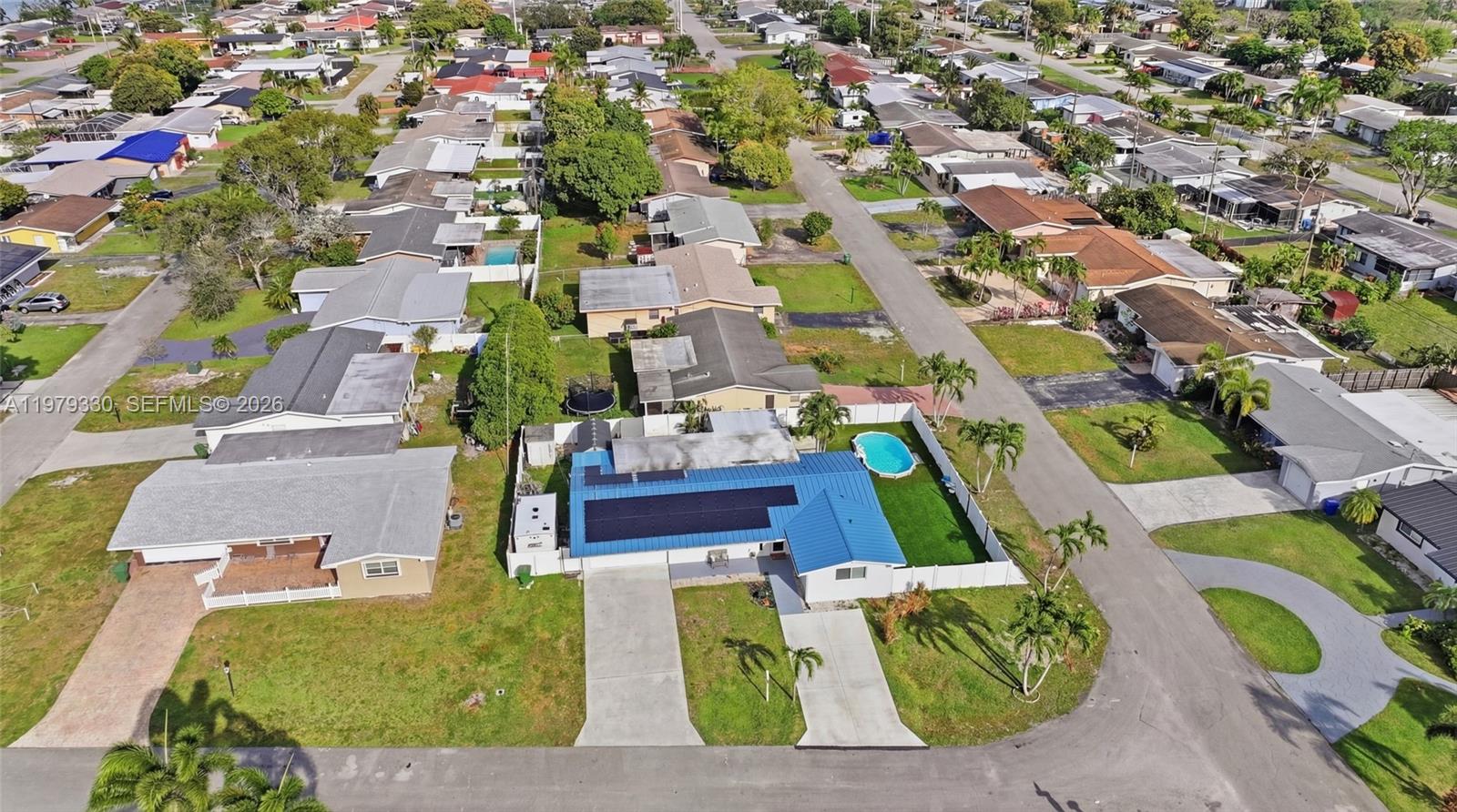 1101 NW 86th Ter Pembroke Pines, FL 33024