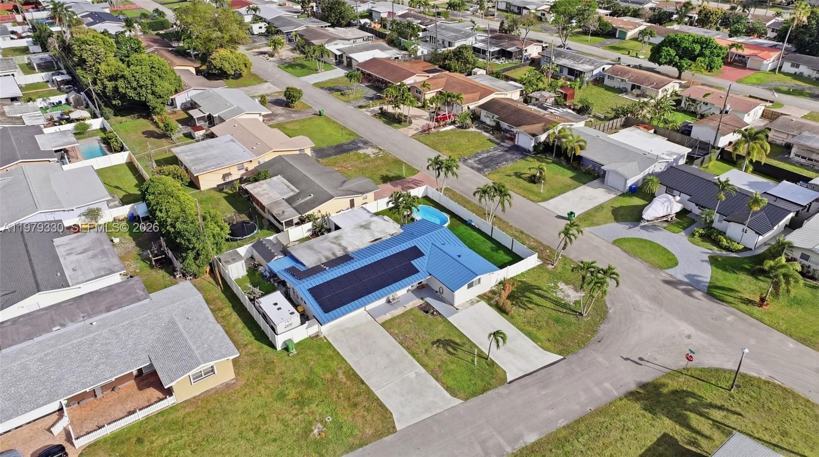 1101 NW 86th Ter Pembroke Pines, FL 33024