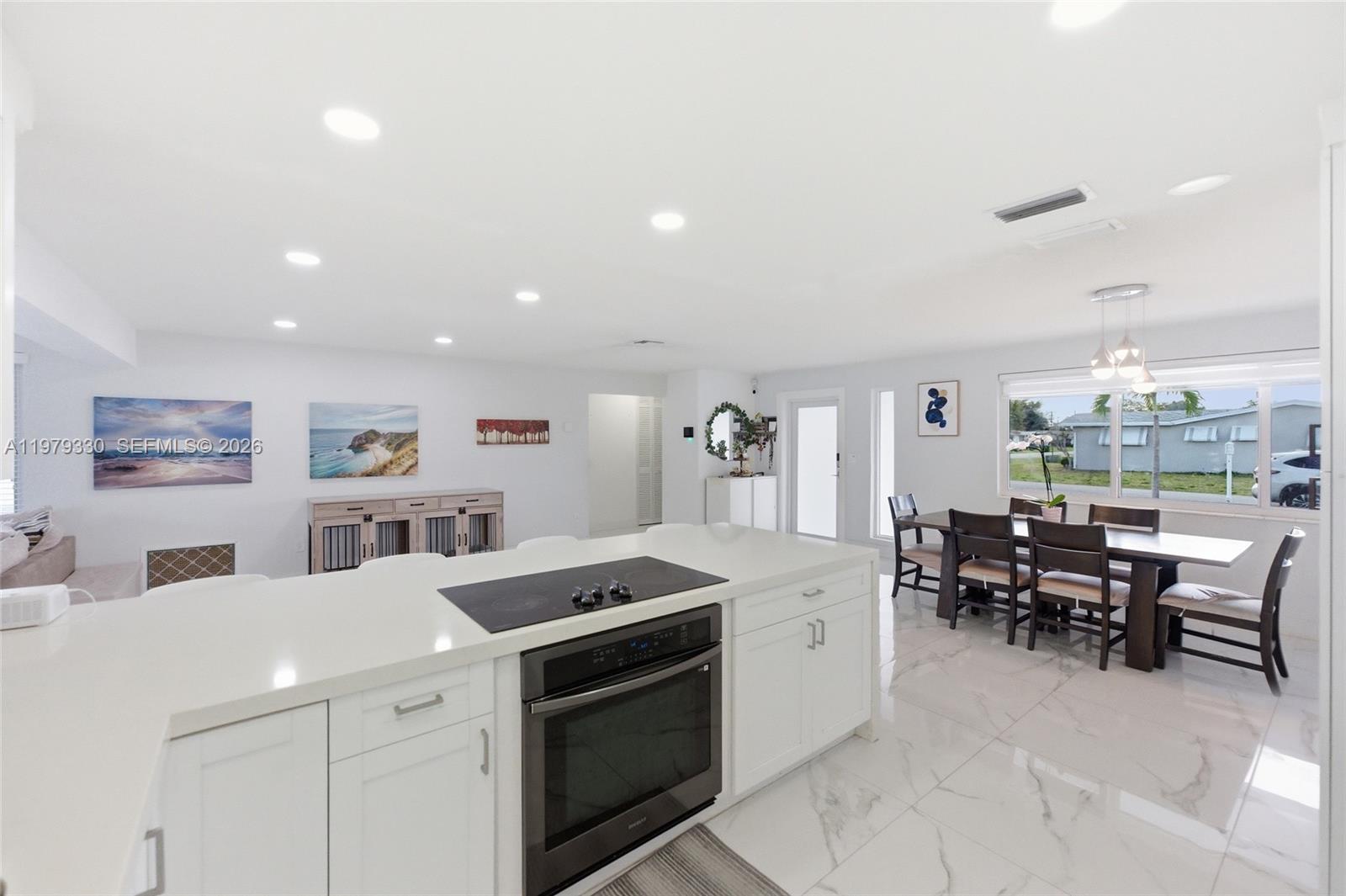 1101 NW 86th Ter Pembroke Pines, FL 33024