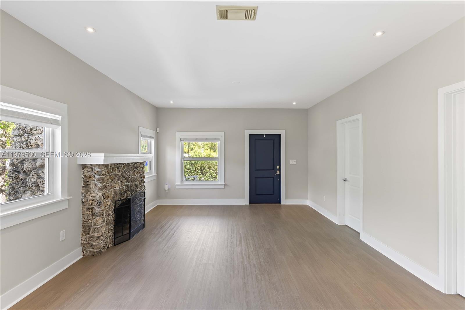 2434 SW 15th St Miami, FL 33145