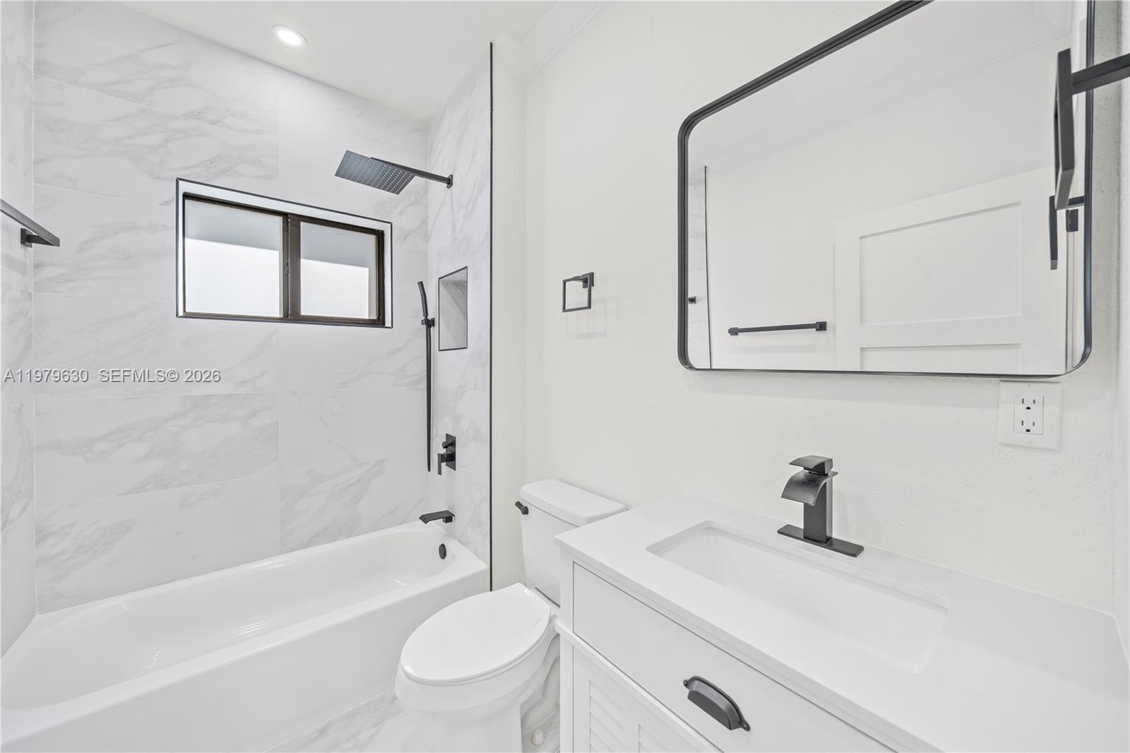 1735 NW 84th St Miami, FL 33147