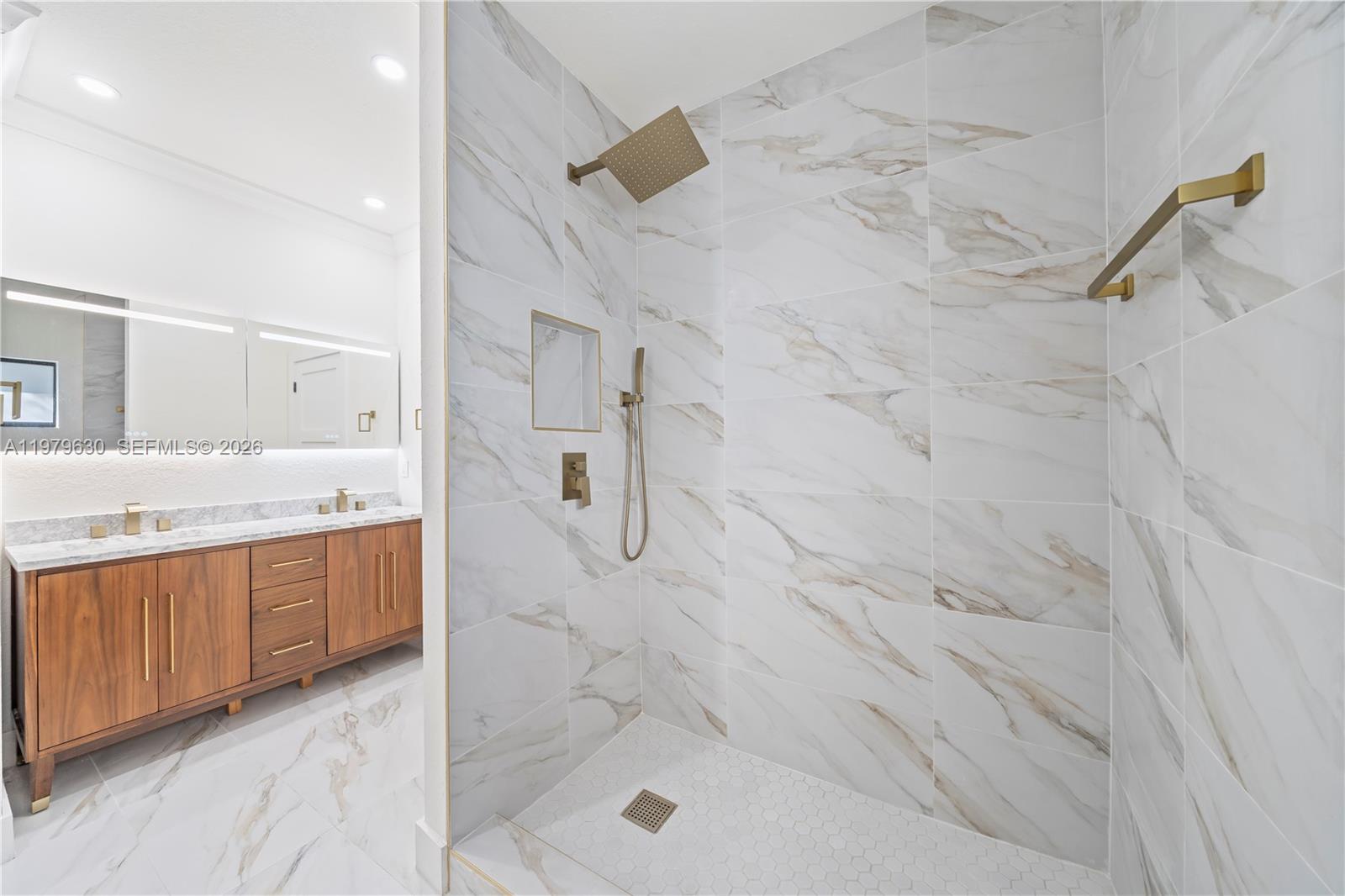 1735 NW 84th St Miami, FL 33147