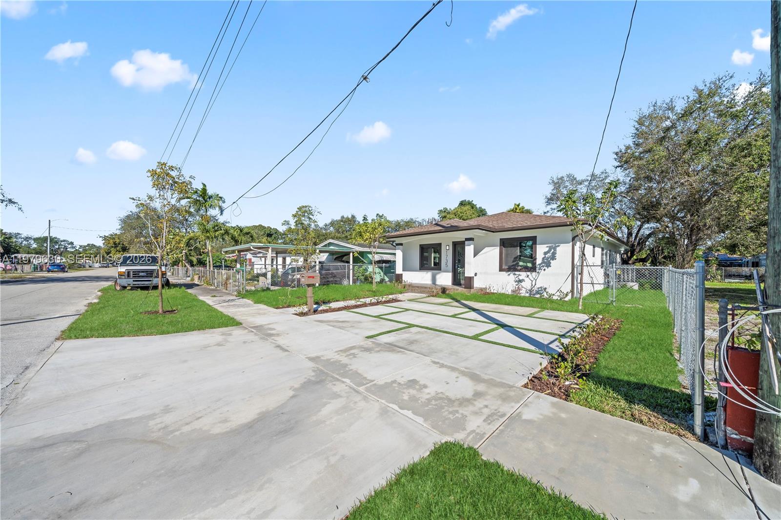 1735 NW 84th St Miami, FL 33147
