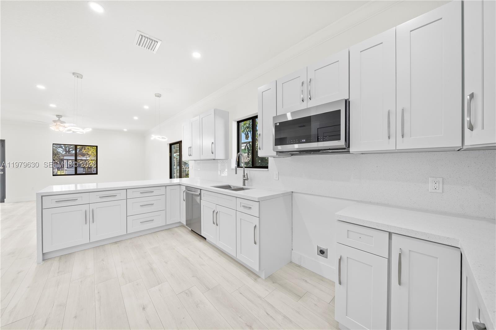 1735 NW 84th St Miami, FL 33147