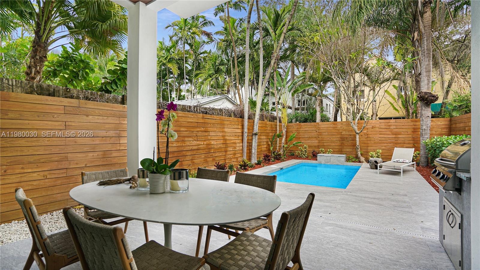 3075 Mary St Miami, FL 33133