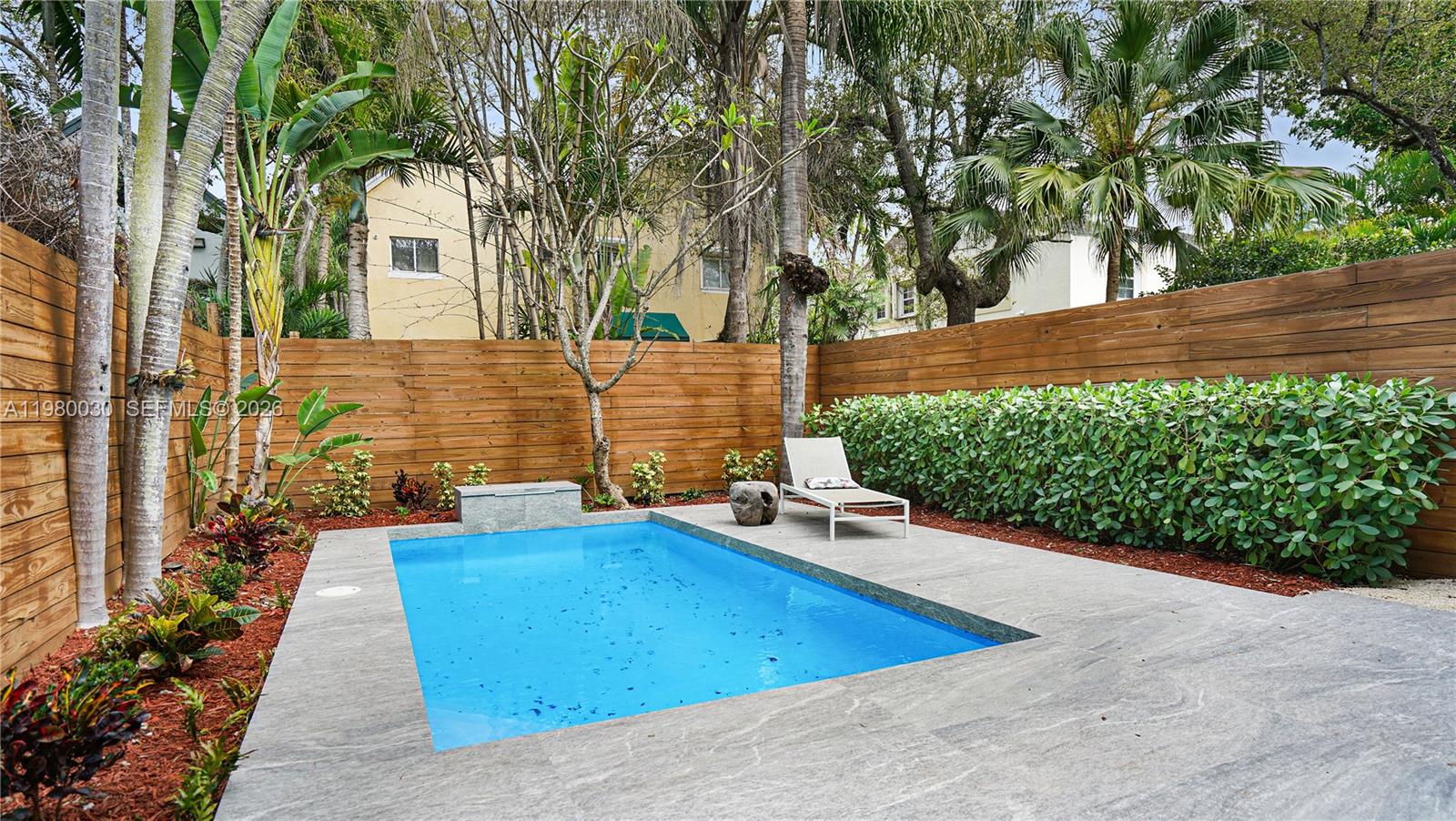 3075 Mary St Miami, FL 33133