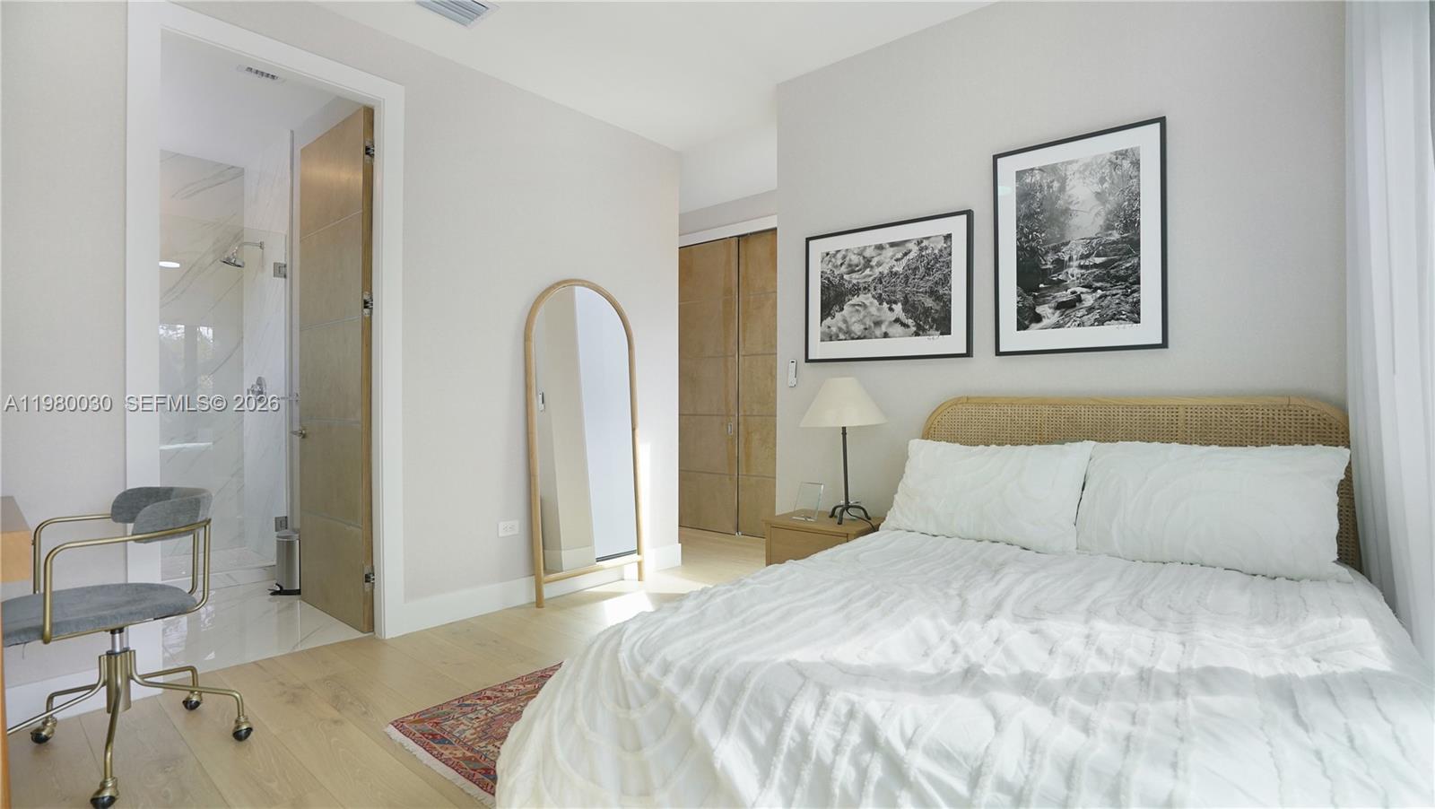 3075 Mary St Miami, FL 33133