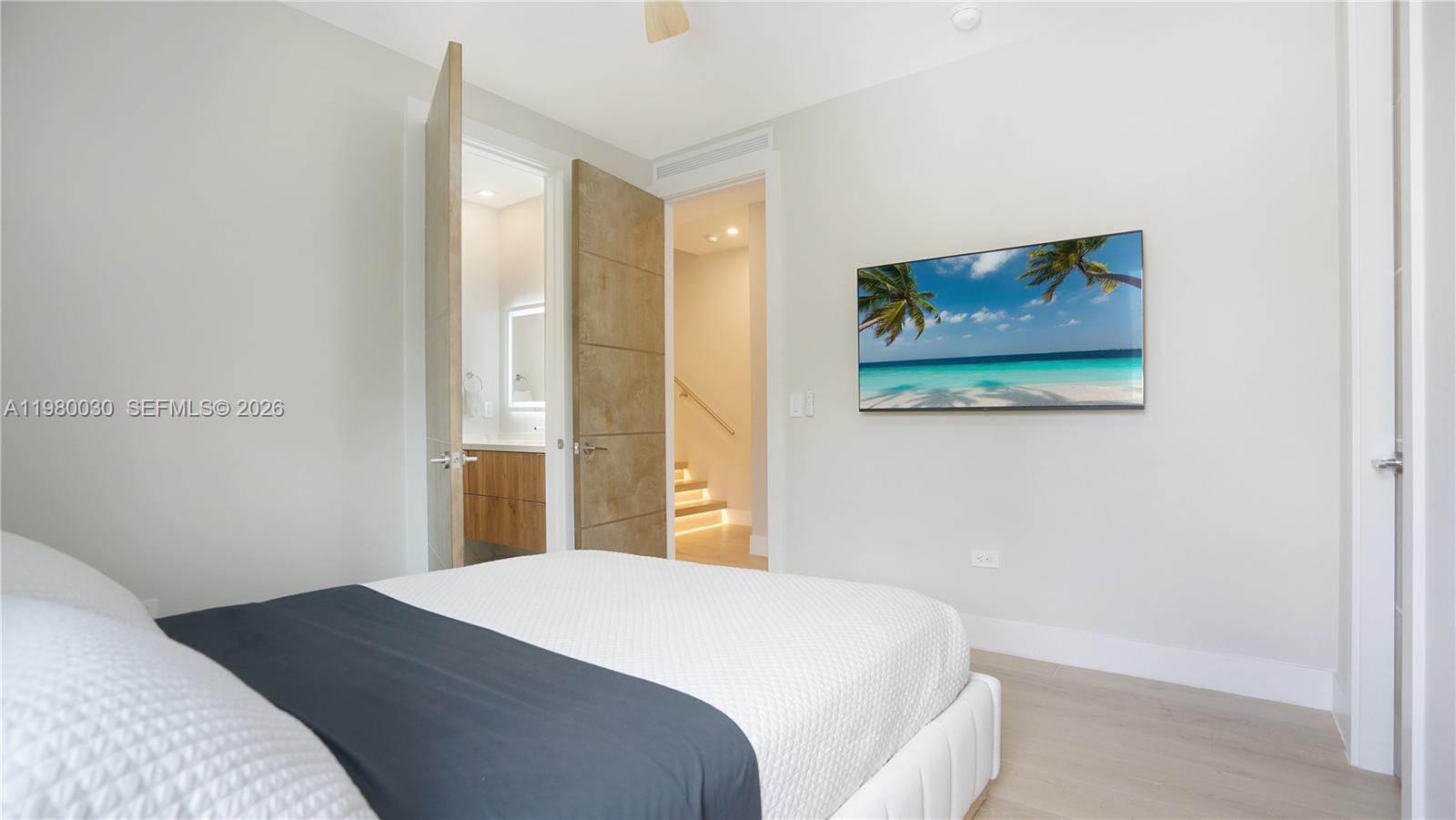 3075 Mary St Miami, FL 33133