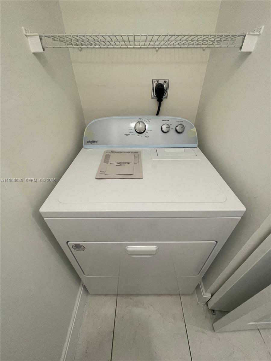 6821 SW 44th St #301 Miami, FL 33155