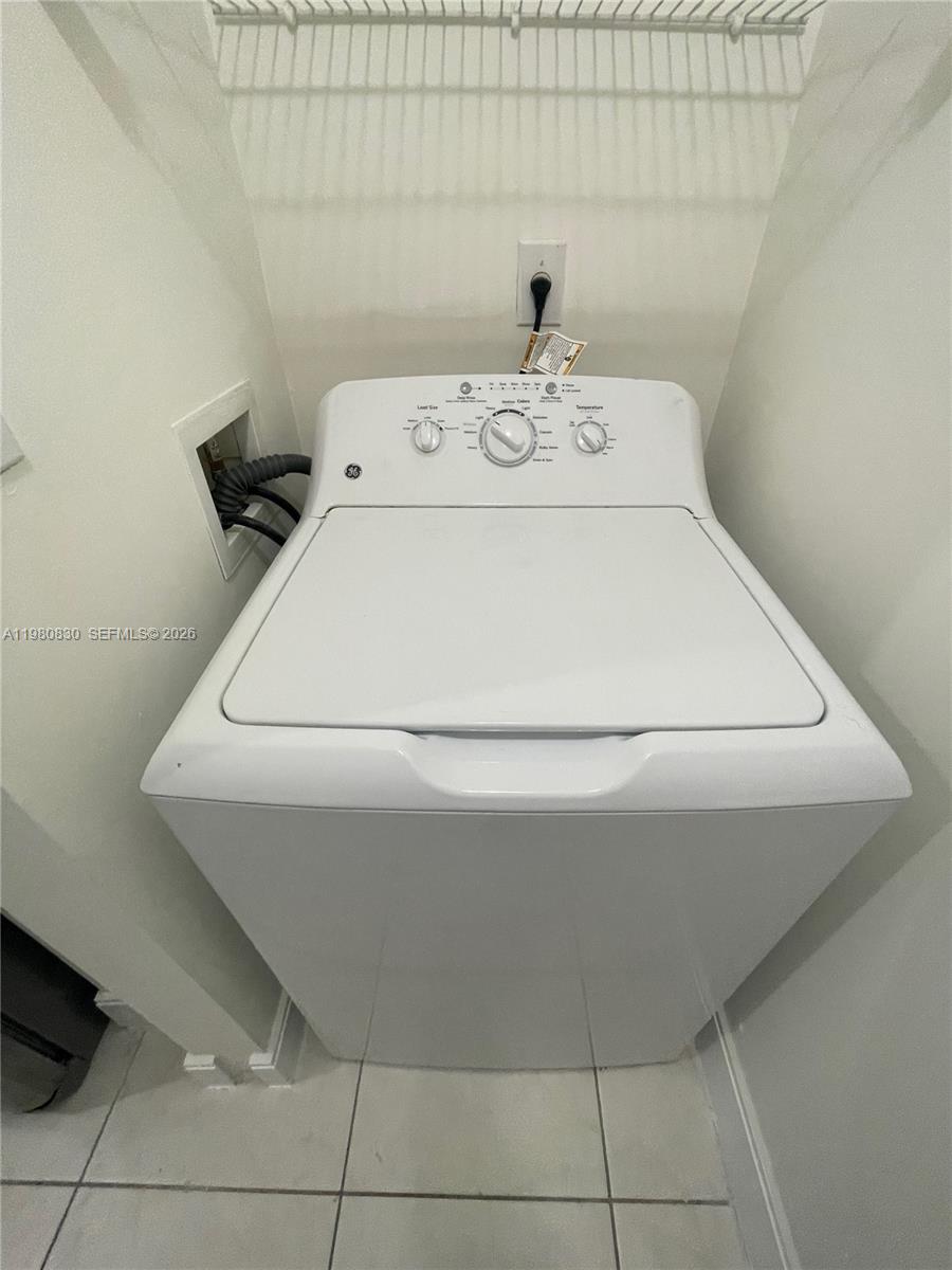 6821 SW 44th St #301 Miami, FL 33155