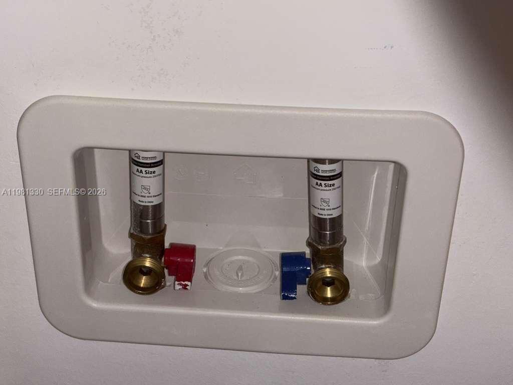 3642 NE 171st St #203 North Miami Beach, FL 33160