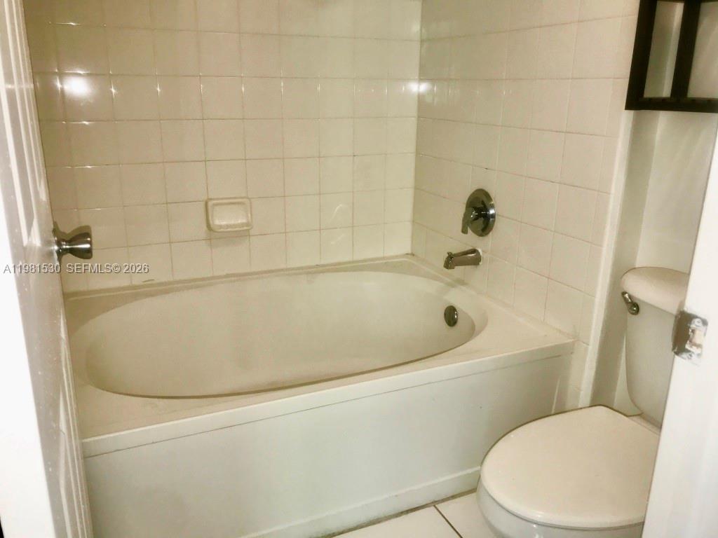 2991 NE 185th St #1702 Aventura, FL 33180