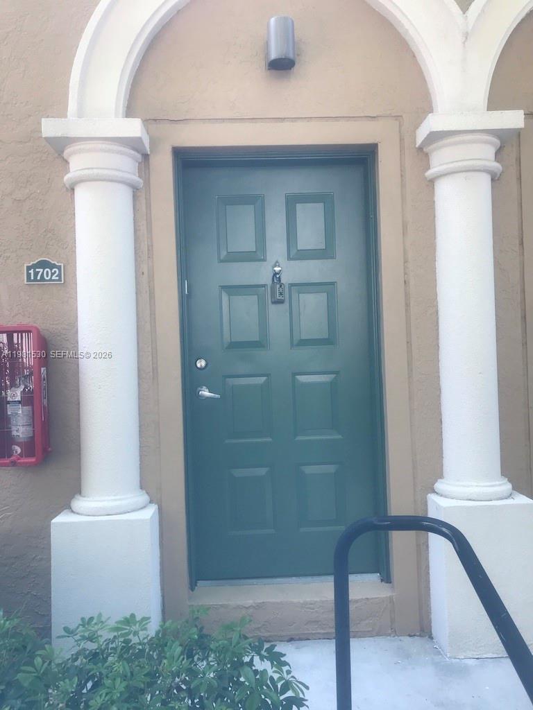 2991 NE 185th St #1702 Aventura, FL 33180