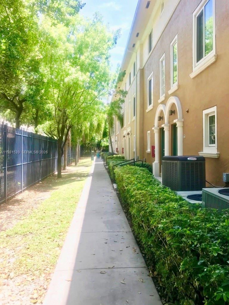 2991 NE 185th St #1702 Aventura, FL 33180