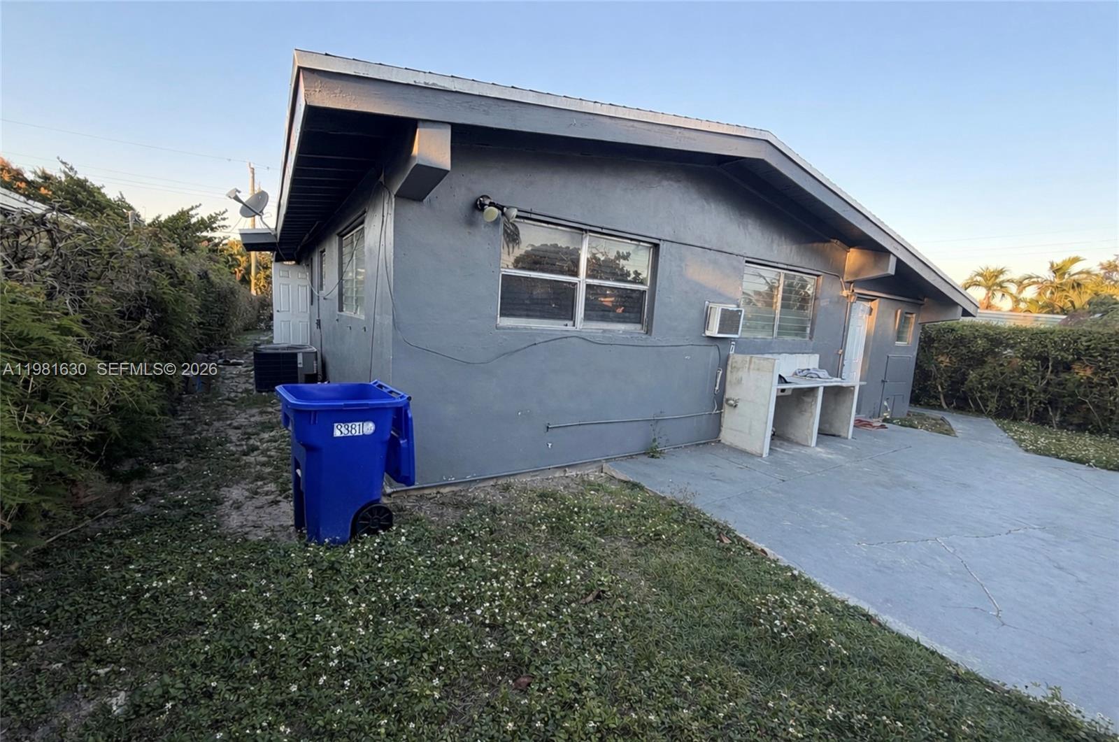 354 NE 173rd St North Miami Beach, FL 33162