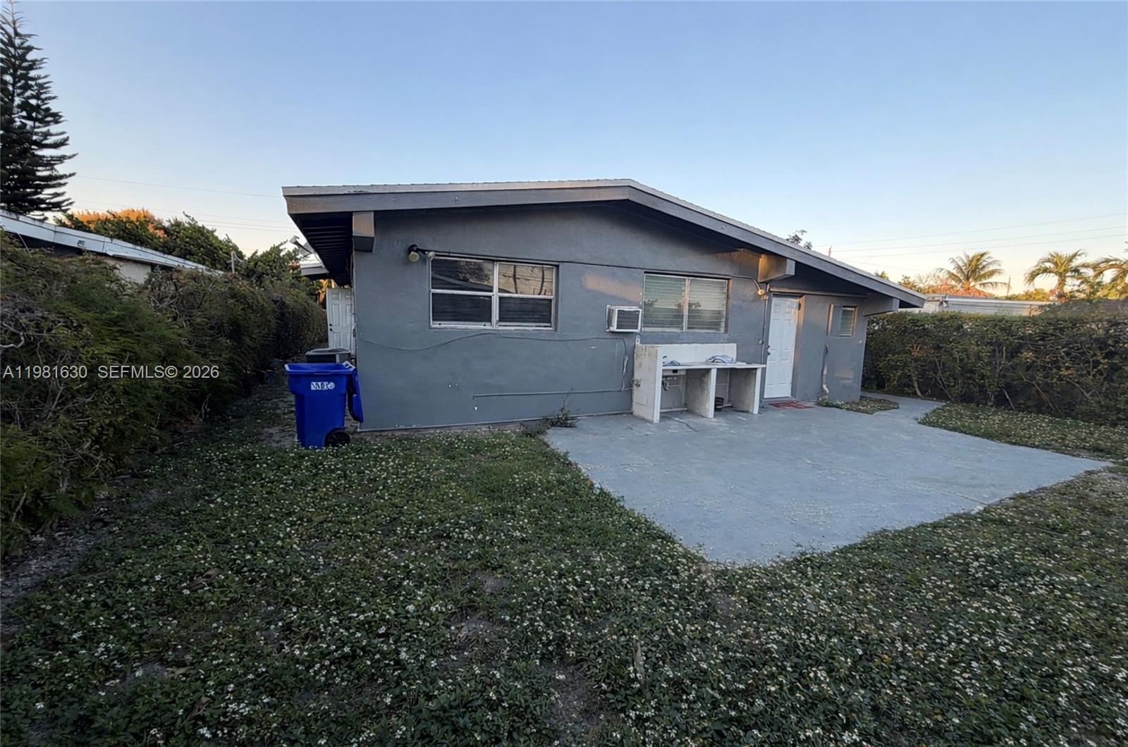 354 NE 173rd St North Miami Beach, FL 33162