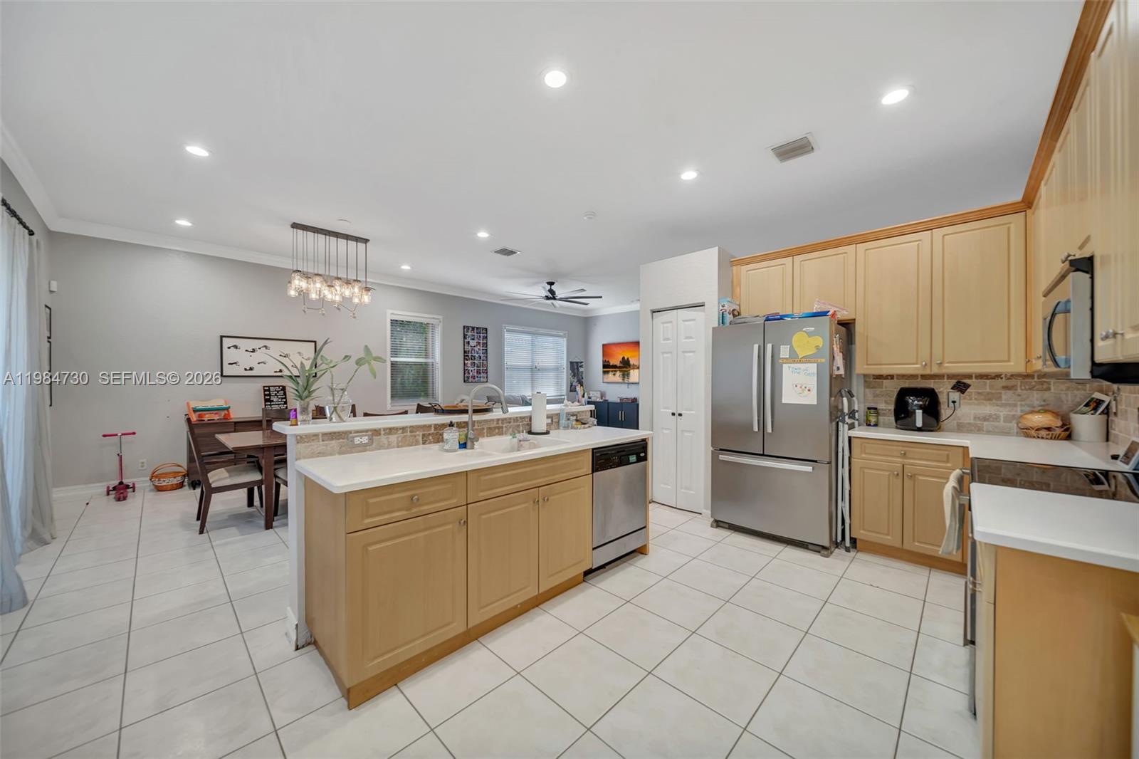 1531 SW 194th Ter Pembroke Pines, FL 33029