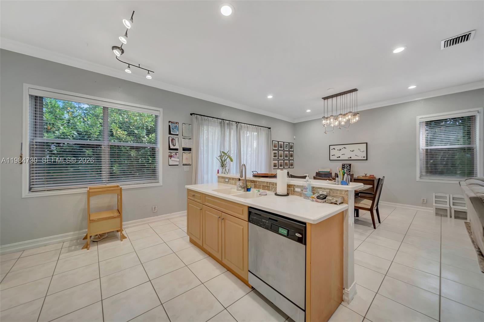 1531 SW 194th Ter Pembroke Pines, FL 33029