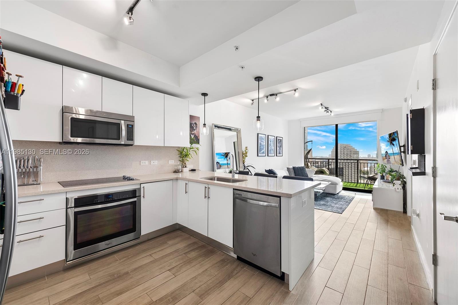 image Nine at Mary Brickell Village3