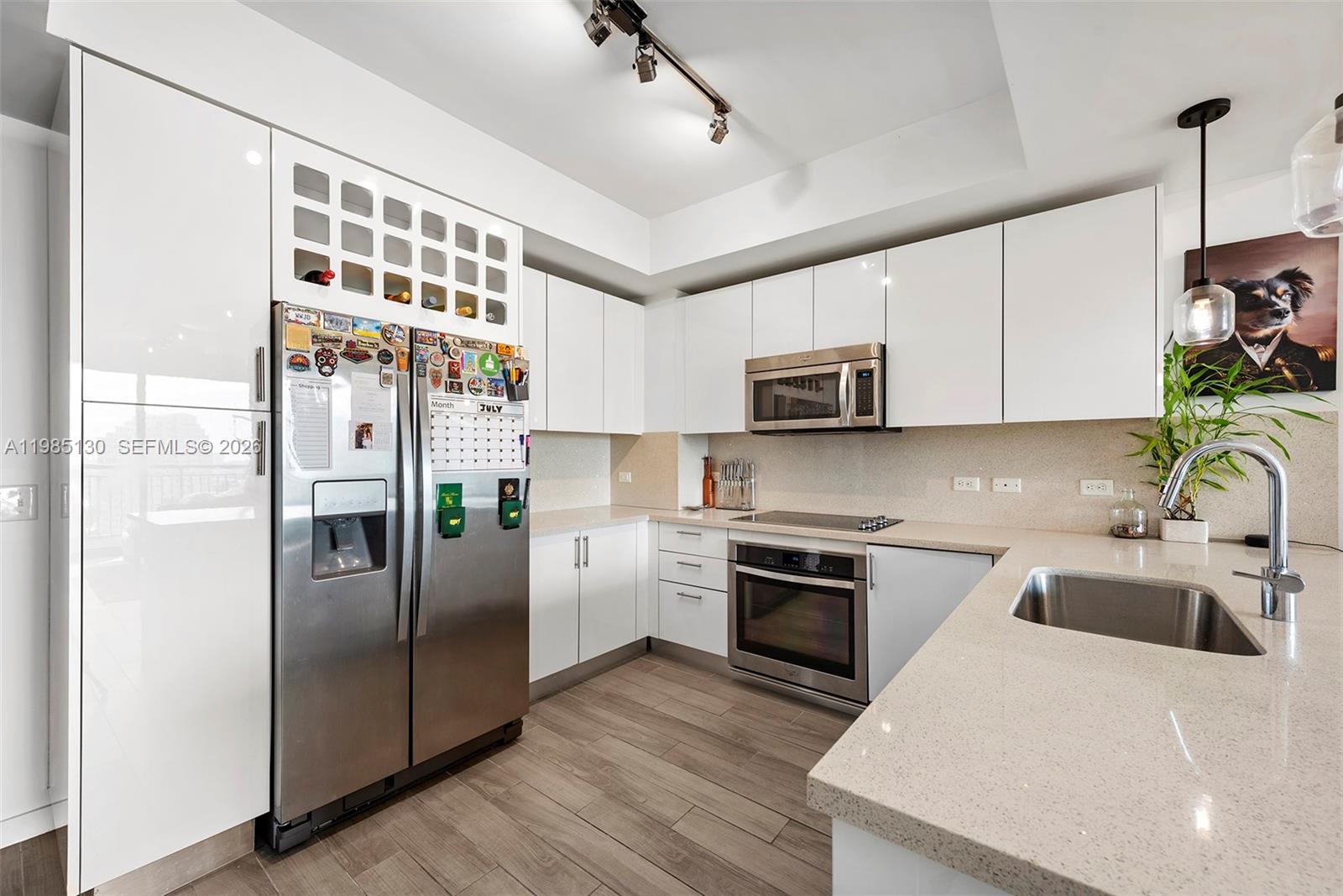 image Nine at Mary Brickell Village4