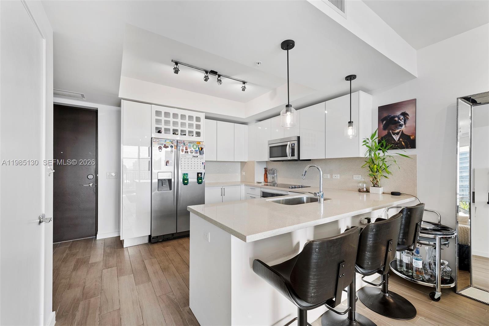 image Nine at Mary Brickell Village6