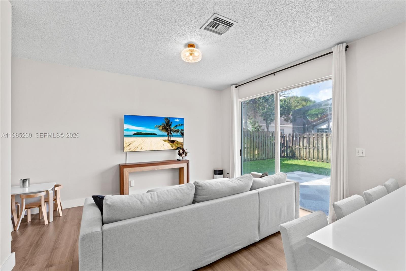 2832 Cayenne Ave Cooper City, FL 33026