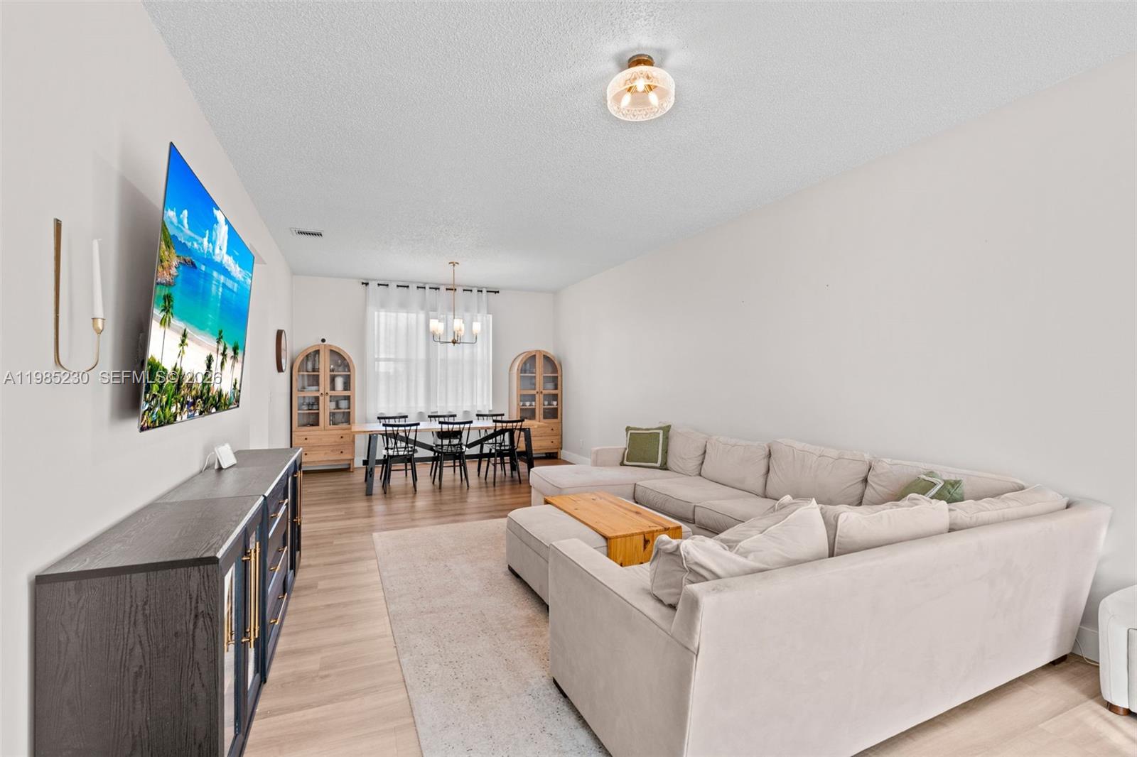 2832 Cayenne Ave Cooper City, FL 33026