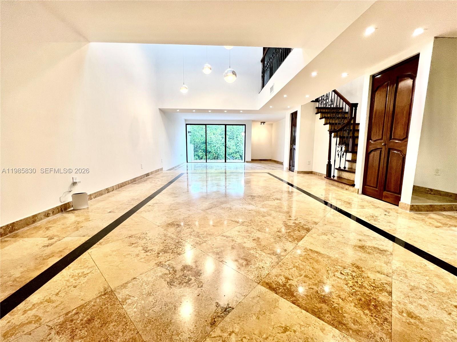 245 Poinciana Is Dr #505 Sunny Isles Beach, FL 33160