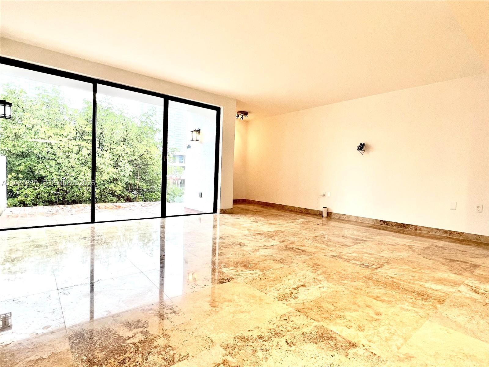 245 Poinciana Is Dr #505 Sunny Isles Beach, FL 33160