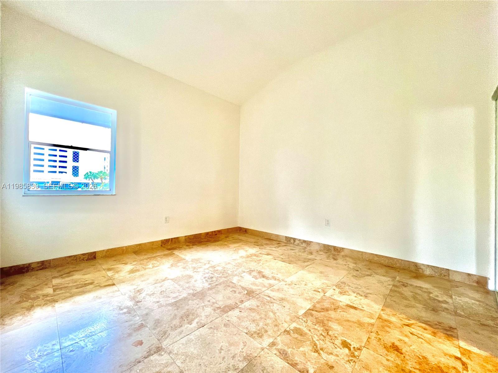245 Poinciana Is Dr #505 Sunny Isles Beach, FL 33160