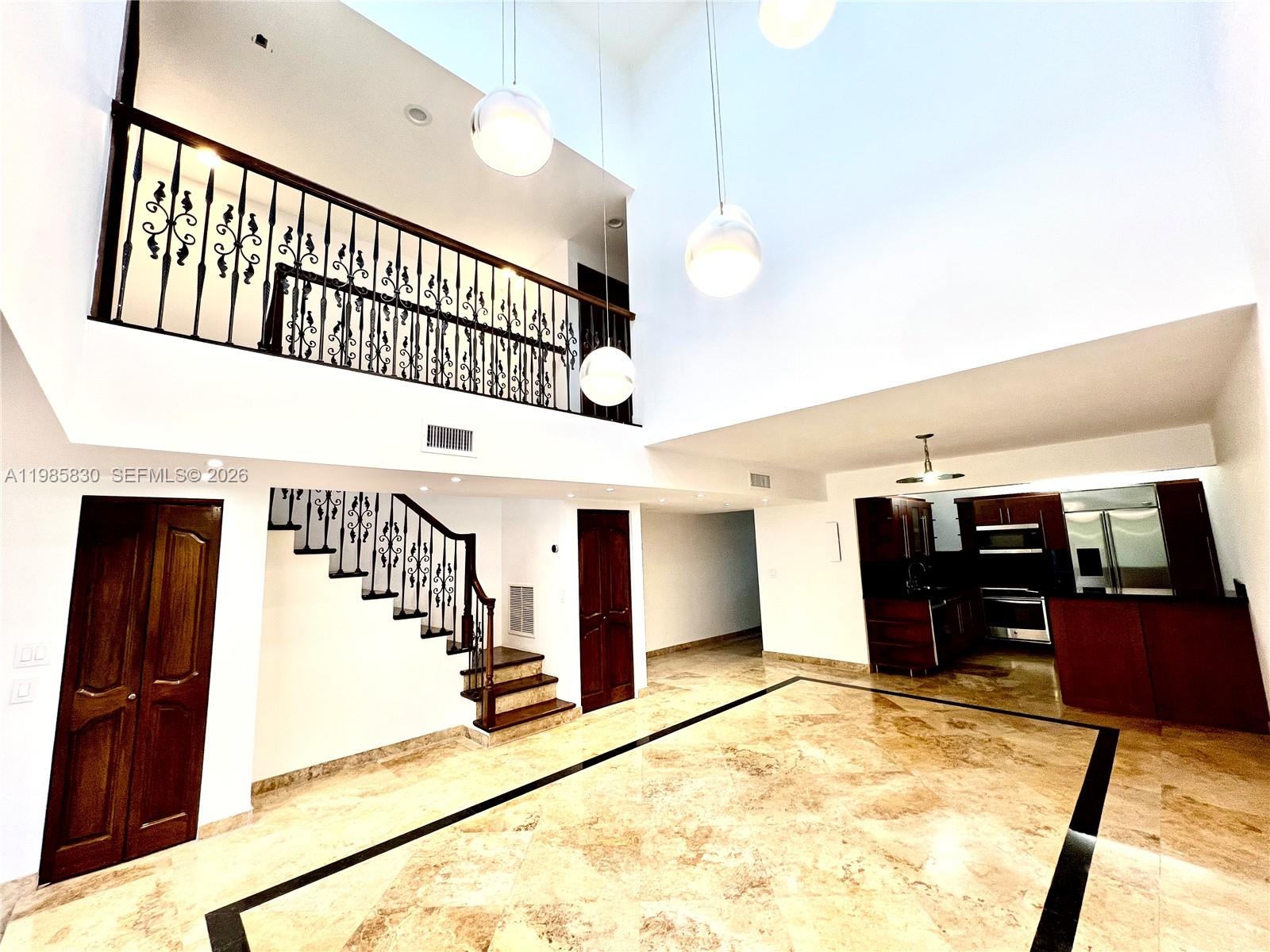 245 Poinciana Is Dr #505 Sunny Isles Beach, FL 33160