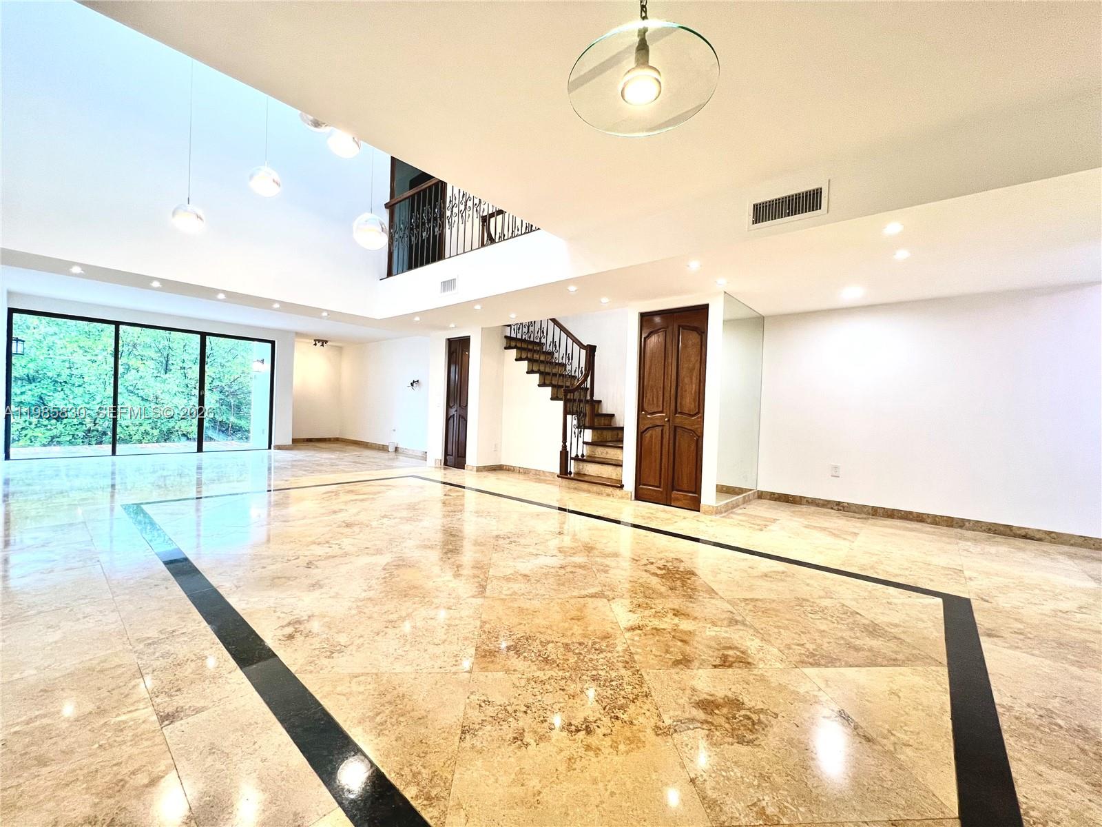 245 Poinciana Is Dr #505 Sunny Isles Beach, FL 33160