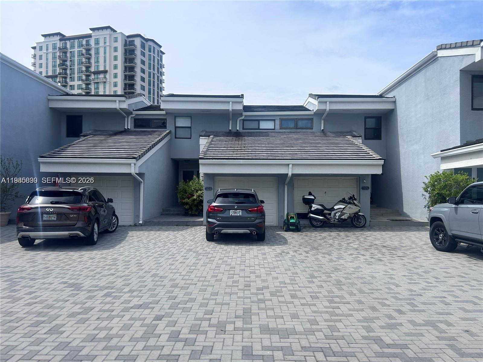 245 Poinciana Is Dr #505 Sunny Isles Beach, FL 33160
