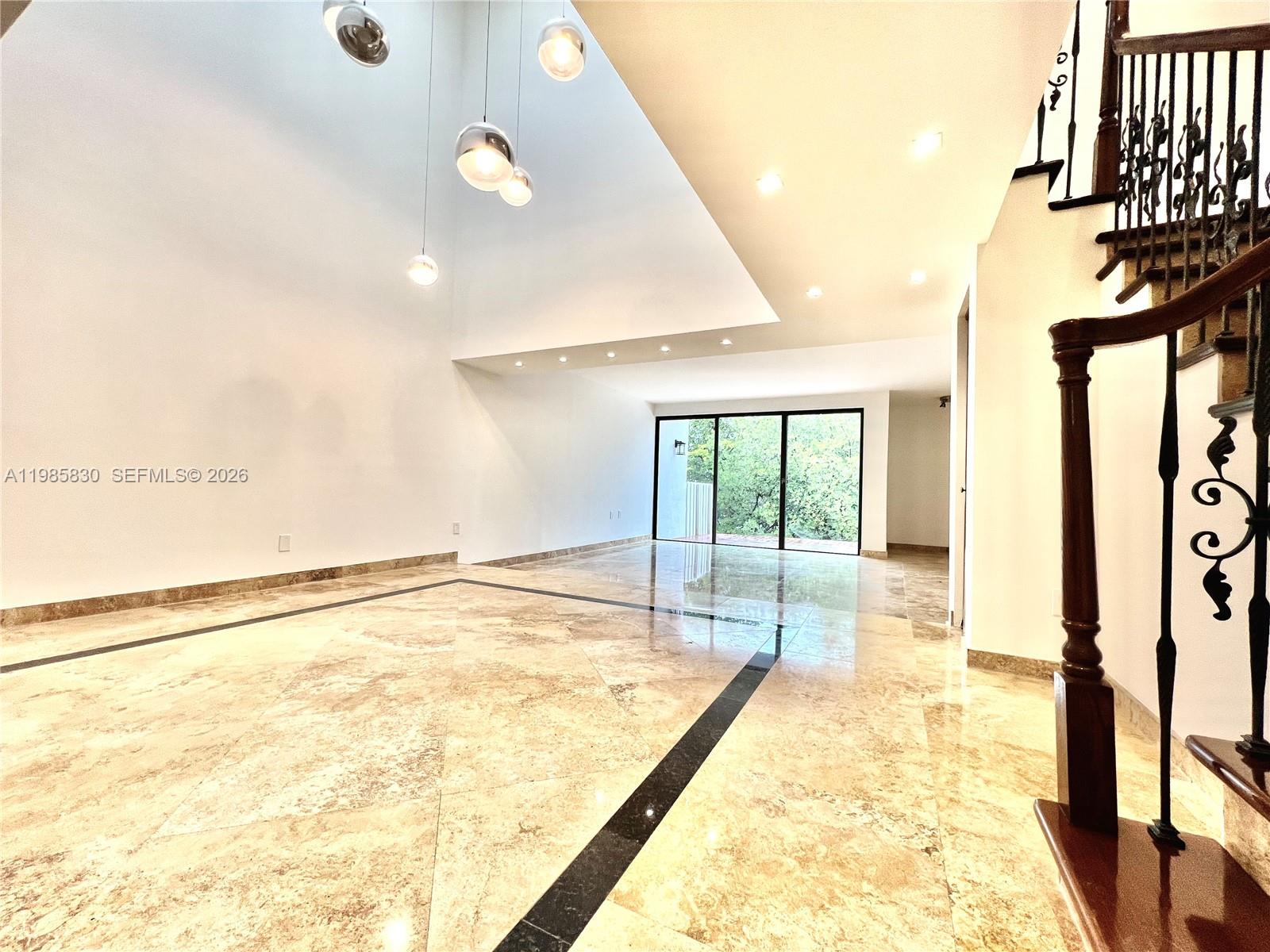 245 Poinciana Is Dr #505 Sunny Isles Beach, FL 33160