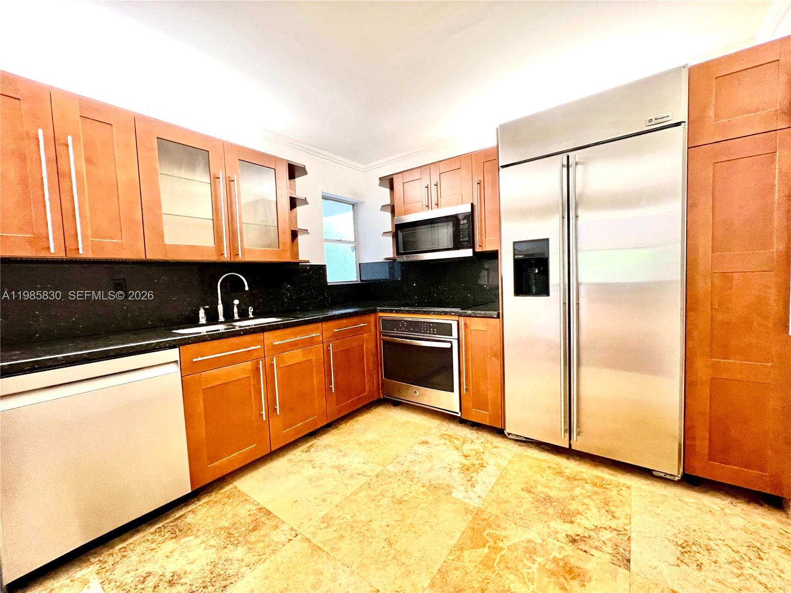 245 Poinciana Is Dr #505 Sunny Isles Beach, FL 33160