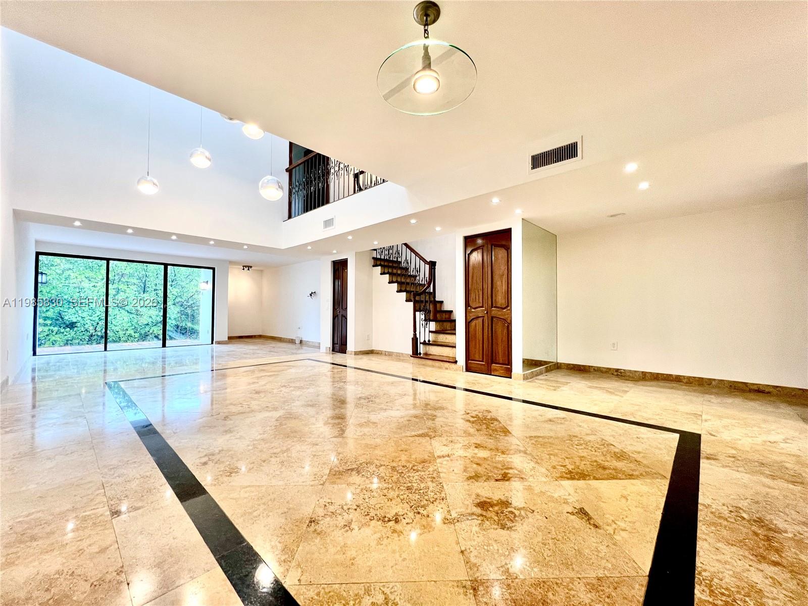 245 Poinciana Is Dr #505 Sunny Isles Beach, FL 33160