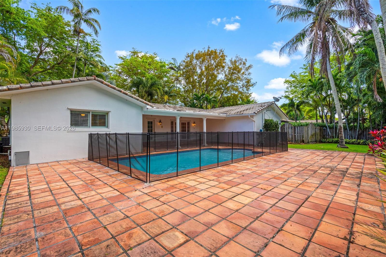 13276 SW 58th Ct Pinecrest, FL 33156